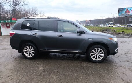 Toyota Highlander III, 2011 год, 2 300 000 рублей, 4 фотография