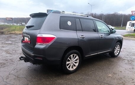 Toyota Highlander III, 2011 год, 2 300 000 рублей, 5 фотография