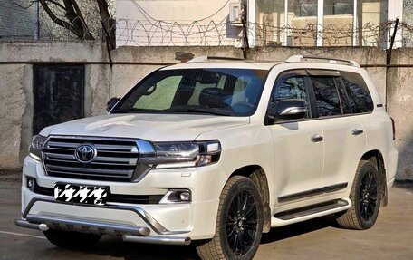 Toyota Land Cruiser 200, 2017 год, 7 290 000 рублей, 1 фотография