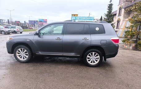 Toyota Highlander III, 2011 год, 2 300 000 рублей, 8 фотография