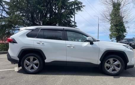 Toyota RAV4, 2019 год, 3 450 000 рублей, 3 фотография