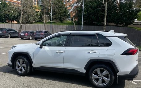 Toyota RAV4, 2019 год, 3 450 000 рублей, 5 фотография