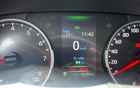 Toyota RAV4, 2019 год, 3 450 000 рублей, 7 фотография