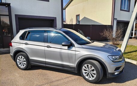 Volkswagen Tiguan II, 2019 год, 2 650 000 рублей, 2 фотография