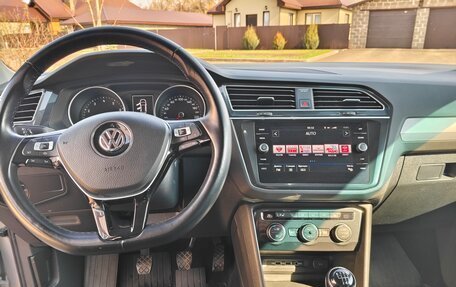 Volkswagen Tiguan II, 2019 год, 2 650 000 рублей, 8 фотография