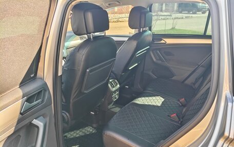 Volkswagen Tiguan II, 2019 год, 2 650 000 рублей, 6 фотография