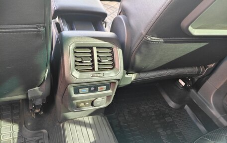 Volkswagen Tiguan II, 2019 год, 2 650 000 рублей, 7 фотография