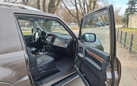 Mitsubishi Pajero IV, 2008 год, 2 450 000 рублей, 8 фотография