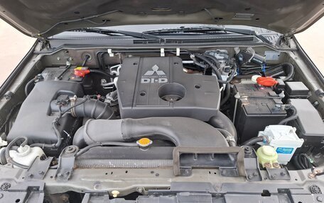 Mitsubishi Pajero IV, 2008 год, 2 450 000 рублей, 13 фотография