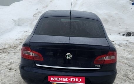 Skoda Superb III рестайлинг, 2009 год, 650 000 рублей, 3 фотография