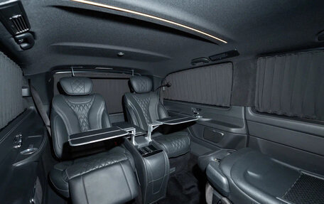 Mercedes-Benz V-Класс, 2019 год, 5 200 000 рублей, 6 фотография