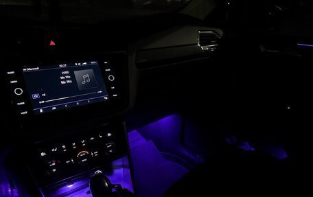 Volkswagen Tiguan II, 2019 год, 3 390 000 рублей, 9 фотография