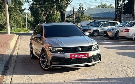 Volkswagen Tiguan II, 2019 год, 3 390 000 рублей, 11 фотография