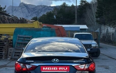 Hyundai Sonata VI, 2011 год, 920 000 рублей, 7 фотография