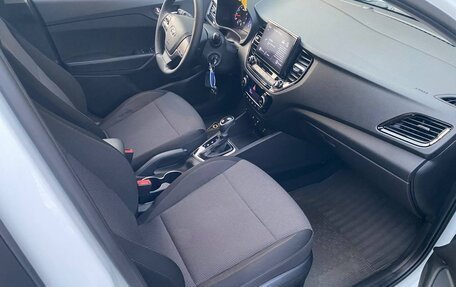 Hyundai Solaris II рестайлинг, 2020 год, 1 570 000 рублей, 11 фотография