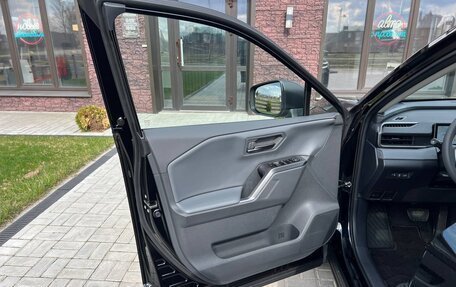 Toyota RAV4, 2025 год, 4 650 000 рублей, 6 фотография