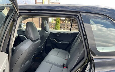 Toyota RAV4, 2025 год, 4 650 000 рублей, 12 фотография