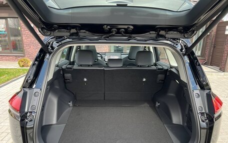 Toyota RAV4, 2025 год, 4 650 000 рублей, 13 фотография