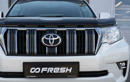 Toyota Land Cruiser Prado 150 рестайлинг 2, 2020 год, 4 515 000 рублей, 6 фотография