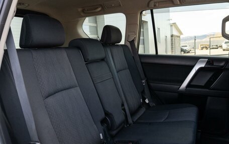 Toyota Land Cruiser Prado 150 рестайлинг 2, 2020 год, 4 515 000 рублей, 12 фотография