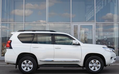Toyota Land Cruiser Prado 150 рестайлинг 2, 2020 год, 4 515 000 рублей, 5 фотография