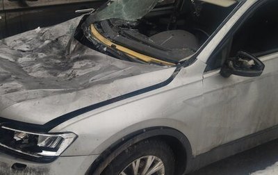 Volkswagen Tiguan II, 2019 год, 600 000 рублей, 1 фотография