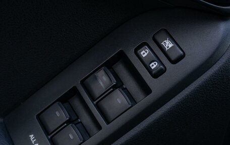 Toyota Land Cruiser Prado 150 рестайлинг 2, 2020 год, 4 515 000 рублей, 17 фотография