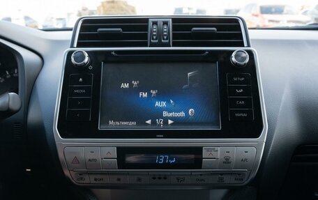 Toyota Land Cruiser Prado 150 рестайлинг 2, 2020 год, 4 515 000 рублей, 19 фотография