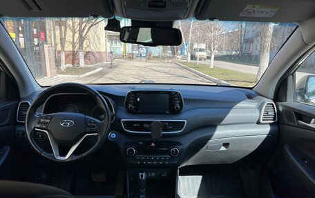 Hyundai Tucson III, 2019 год, 2 350 000 рублей, 2 фотография