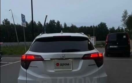 Honda Vezel, 2018 год, 1 800 000 рублей, 2 фотография