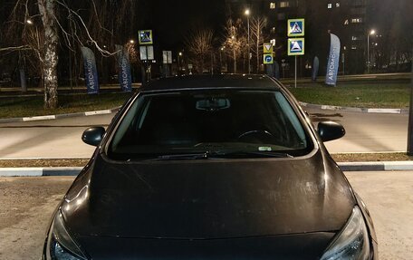 Opel Astra J, 2013 год, 750 000 рублей, 1 фотография