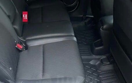 Honda Vezel, 2018 год, 1 800 000 рублей, 13 фотография