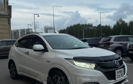 Honda Vezel, 2018 год, 1 800 000 рублей, 15 фотография