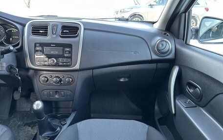 Renault Logan II, 2019 год, 710 000 рублей, 14 фотография