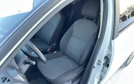 Renault Logan II, 2019 год, 710 000 рублей, 18 фотография