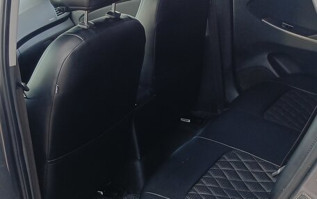 Hyundai Solaris II рестайлинг, 2016 год, 870 000 рублей, 10 фотография