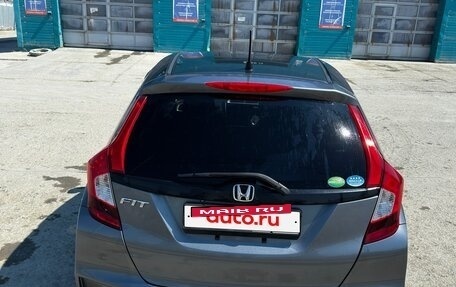 Honda Fit III, 2017 год, 1 043 000 рублей, 2 фотография