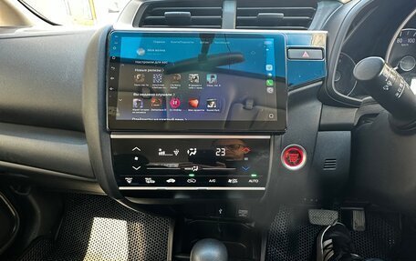 Honda Fit III, 2017 год, 1 043 000 рублей, 8 фотография