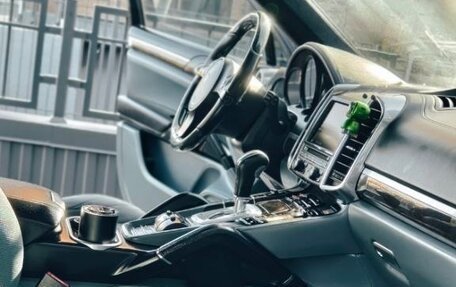 Porsche Cayenne III, 2011 год, 1 700 000 рублей, 9 фотография