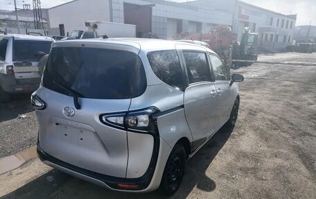 Toyota Sienta II, 2022 год, 1 470 000 рублей, 5 фотография