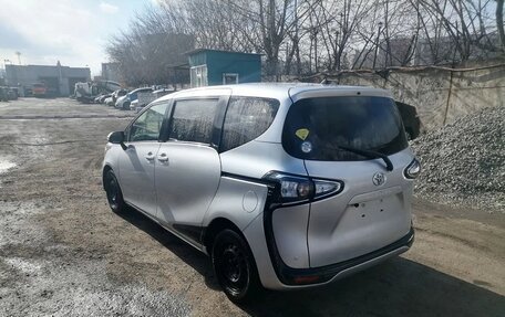 Toyota Sienta II, 2022 год, 1 470 000 рублей, 4 фотография