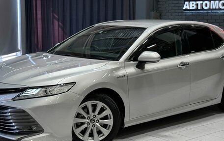 Toyota Camry, 2018 год, 2 857 000 рублей, 2 фотография