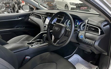 Toyota Camry, 2018 год, 2 857 000 рублей, 11 фотография