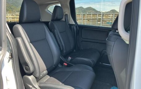 Honda Freed II, 2023 год, 1 186 000 рублей, 8 фотография