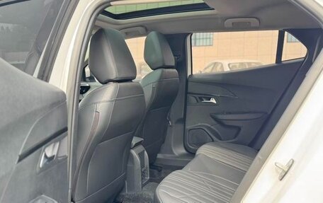 Peugeot 2008 II, 2022 год, 1 520 000 рублей, 8 фотография