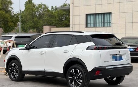 Peugeot 2008 II, 2022 год, 1 520 000 рублей, 4 фотография