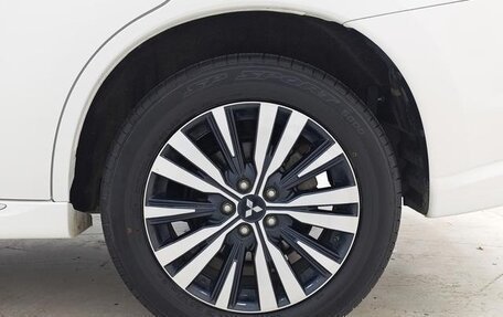 Mitsubishi Outlander III рестайлинг 3, 2021 год, 2 024 000 рублей, 16 фотография