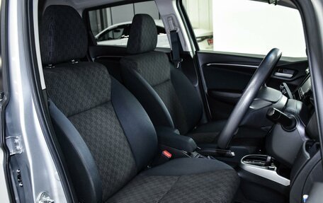 Honda Fit III, 2013 год, 1 050 000 рублей, 10 фотография