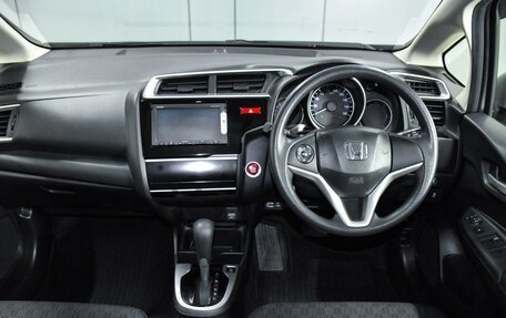 Honda Fit III, 2013 год, 1 050 000 рублей, 21 фотография