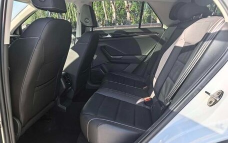 Volkswagen T-Roc I, 2022 год, 1 650 000 рублей, 7 фотография